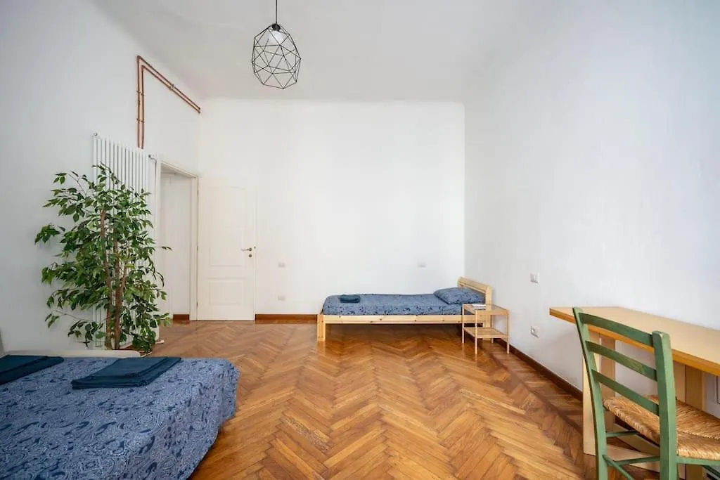 Nice Apartment In Milan Porta Venezia Duomo Włochy
